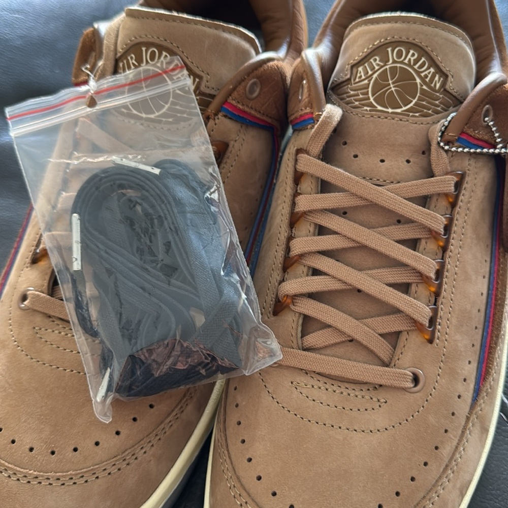 Jordan Men's Tan Sneakers - Picture 4 of 11